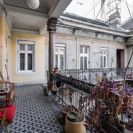 Elementa Luxe Apartament